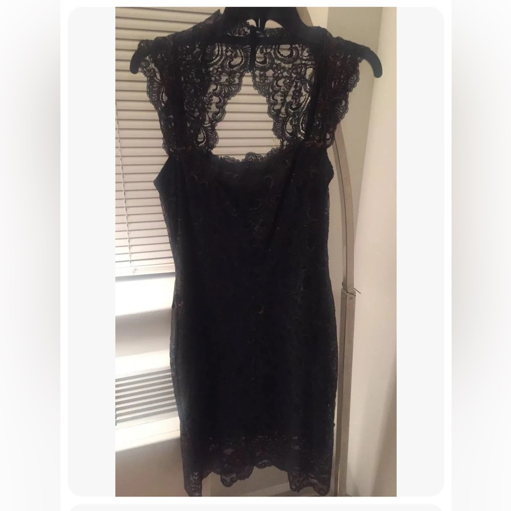 Nicole Miller Lace Black Sheath Dress Cutout Back Sz Large Knee-Length Cocktail